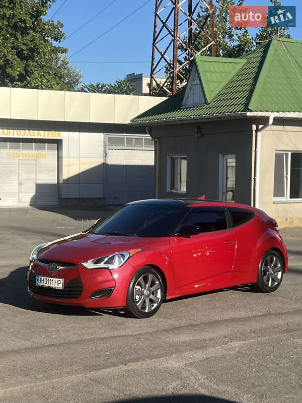 Hyundai Veloster 2013