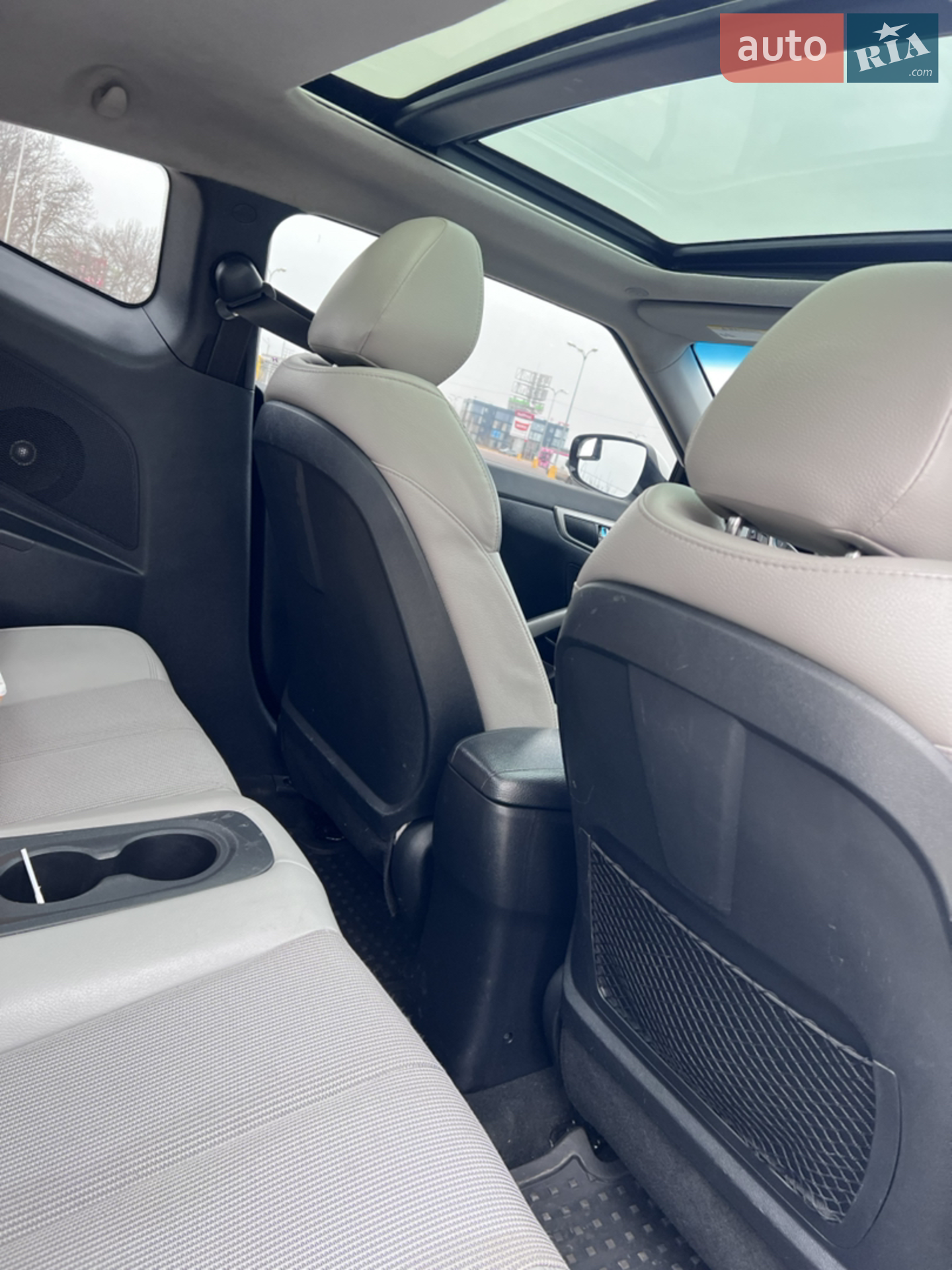 2011 Hyundai Veloster - мініатюра 26
