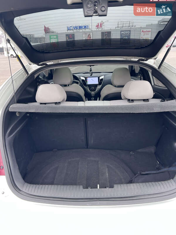 Хэтчбек Hyundai Veloster 2011 в Одессе фото 31 Хэтчбек Hyundai Veloster 2011 в Одессе
