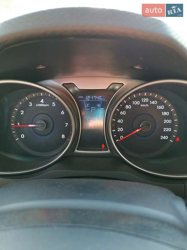 Хэтчбек Hyundai Veloster 2012 в Тараще