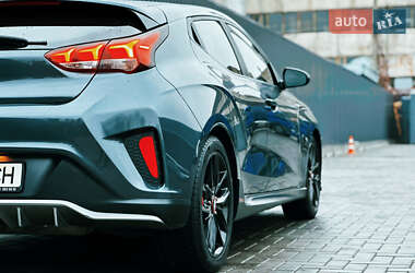 Хетчбек Hyundai Veloster 2019 в  фото 10 Хетчбек Hyundai Veloster 2019 в
