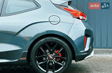 Хетчбек Hyundai Veloster 2019 в  фото 11 Хетчбек Hyundai Veloster 2019 в
