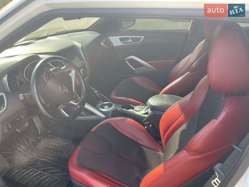 Хэтчбек Hyundai Veloster 2011 в Днепре