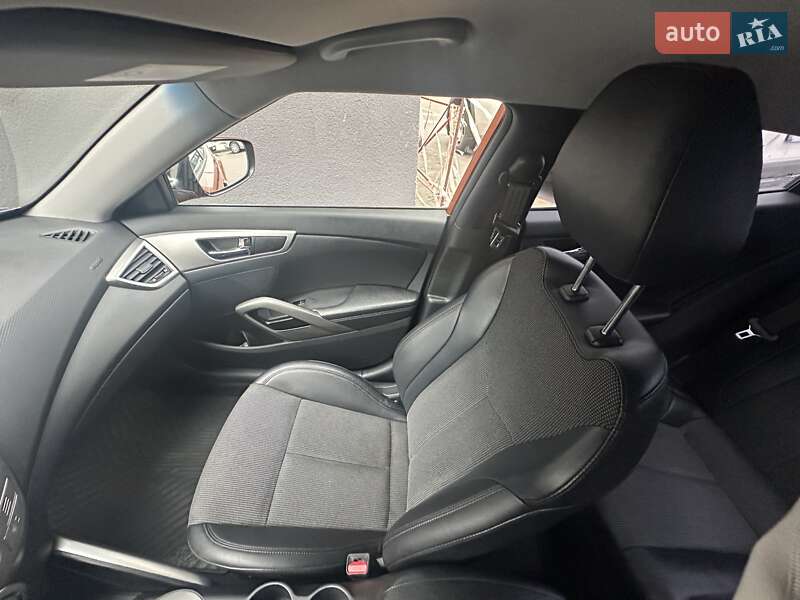 Хетчбек Hyundai Veloster 2013 в Києві