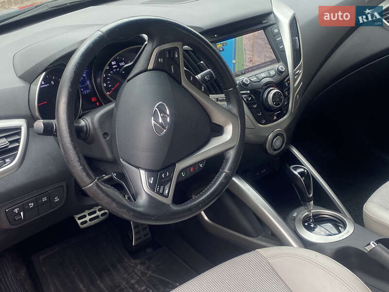 Хэтчбек Hyundai Veloster 2012 в Житомире