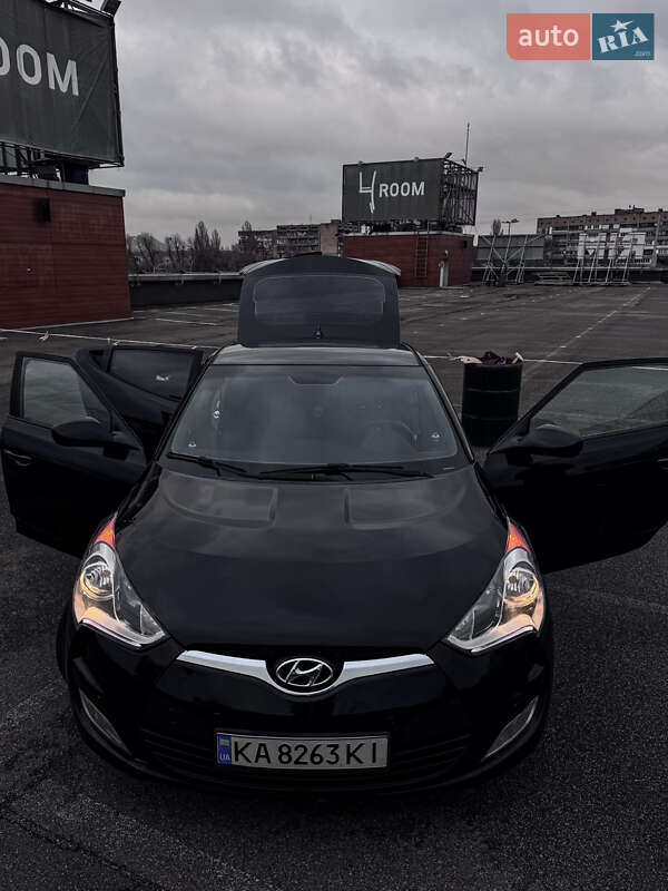 Хэтчбек Hyundai Veloster 2016 в Киеве фото 9 Хэтчбек Hyundai Veloster 2016 в Киеве
