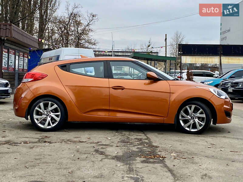 Хэтчбек Hyundai Veloster 2016 в Киеве фото 6 Хэтчбек Hyundai Veloster 2016 в Киеве