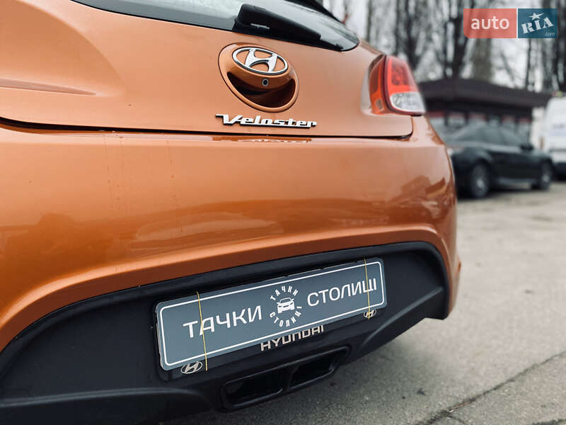 Хэтчбек Hyundai Veloster 2016 в Киеве фото 10 Хэтчбек Hyundai Veloster 2016 в Киеве
