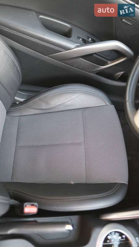 Хетчбек Hyundai Veloster 2016 в Києві