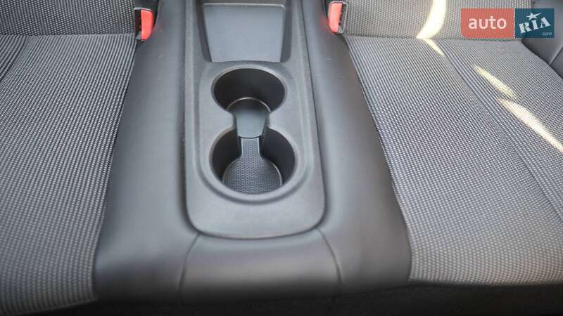 Хетчбек Hyundai Veloster 2016 в Києві