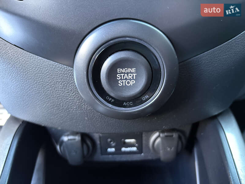 Хетчбек Hyundai Veloster 2014 в Львові