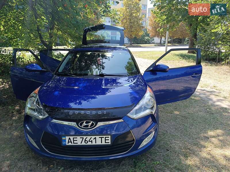 Хэтчбек Hyundai Veloster 2012 в Соленом фото 2 Хэтчбек Hyundai Veloster 2012 в Соленом