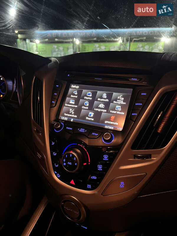 Хэтчбек Hyundai Veloster 2013 в Запорожье фото 8 Хэтчбек Hyundai Veloster 2013 в Запорожье