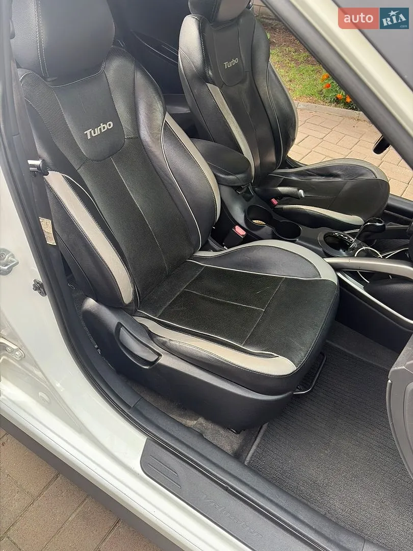 2012 Hyundai Veloster - мініатюра 6