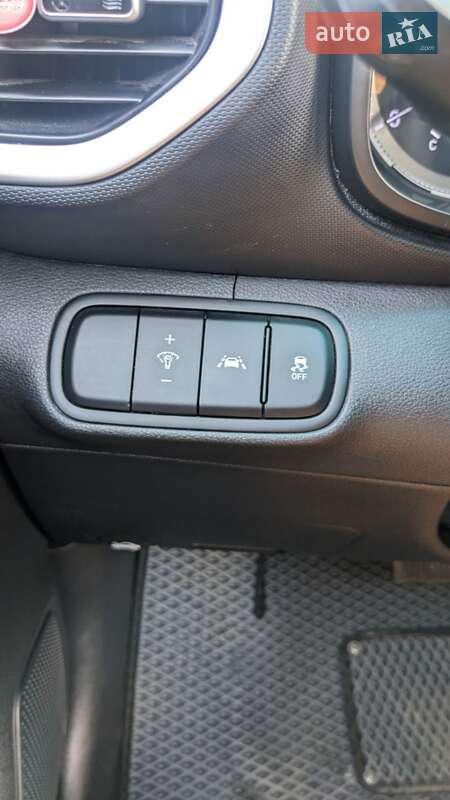 Внедорожник / Кроссовер Hyundai Venue 2019 в Переяславе