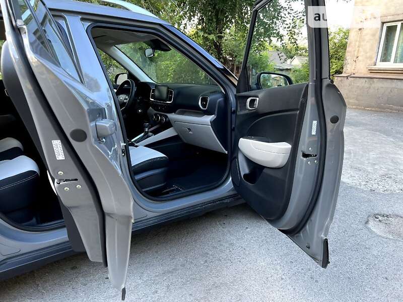 Позашляховик / Кросовер Hyundai Venue 2020 в Кривому Розі