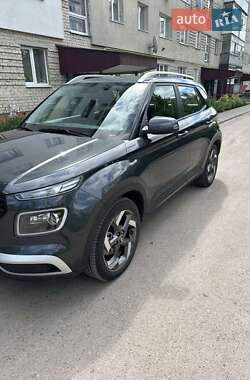 Внедорожник / Кроссовер Hyundai Venue 2023 в 