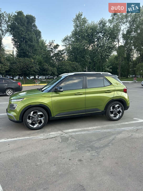 Позашляховик / Кросовер Hyundai Venue 2021 в Ужгороді