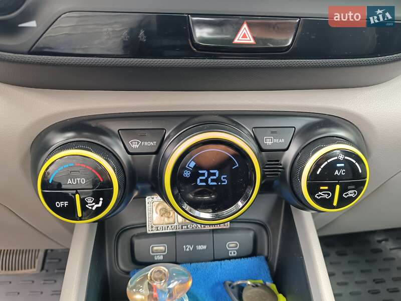 Позашляховик / Кросовер Hyundai Venue 2023 в Полтаві