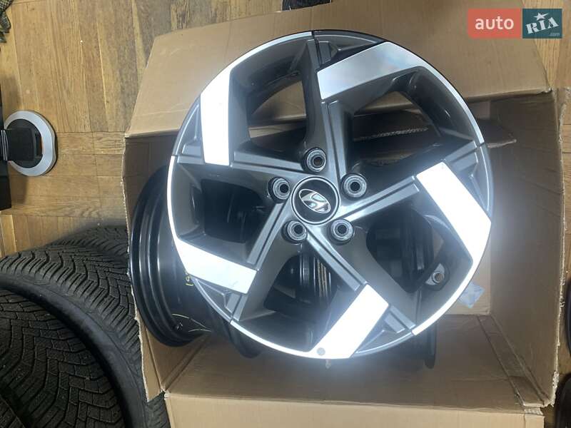 Позашляховик / Кросовер Hyundai Venue 2025 в Дніпрі