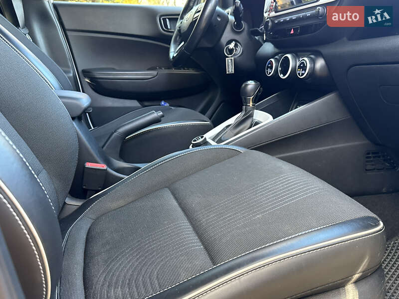 Внедорожник / Кроссовер Hyundai Venue 2021 в Дрогобыче фото 48 Внедорожник / Кроссовер Hyundai Venue 2021 в Дрогобыче