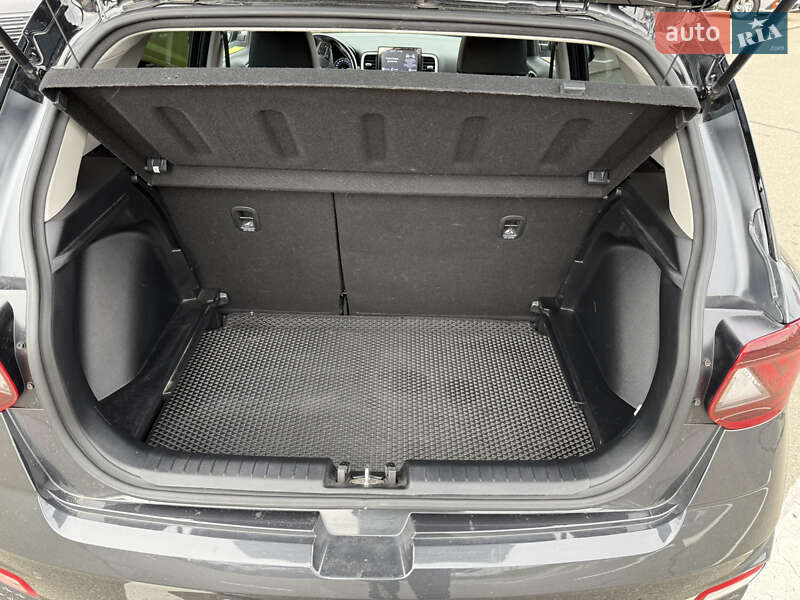 Позашляховик / Кросовер Hyundai Venue 2022 в Києві