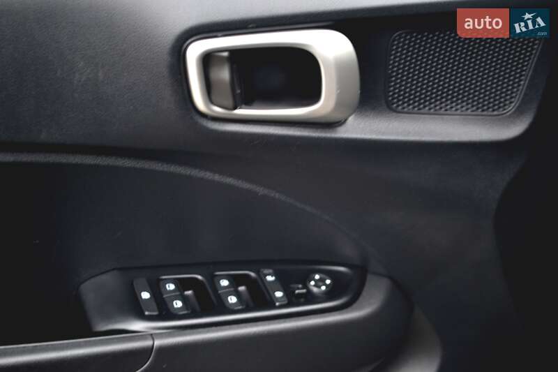 Внедорожник / Кроссовер Hyundai Venue 2023 в Хмельницком фото 81 Внедорожник / Кроссовер Hyundai Venue 2023 в Хмельницком