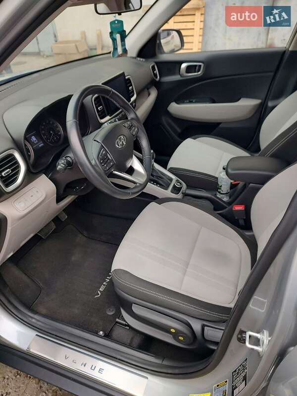 Внедорожник / Кроссовер Hyundai Venue 2021 в Ивано-Франковске