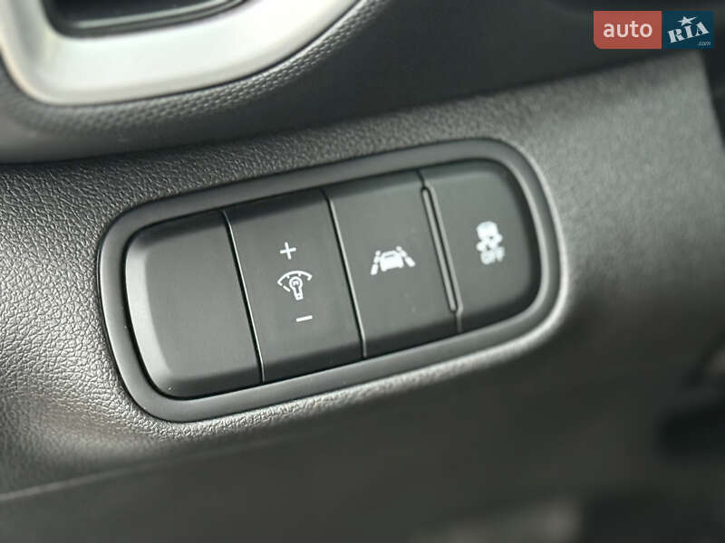 Внедорожник / Кроссовер Hyundai Venue 2020 в Киеве