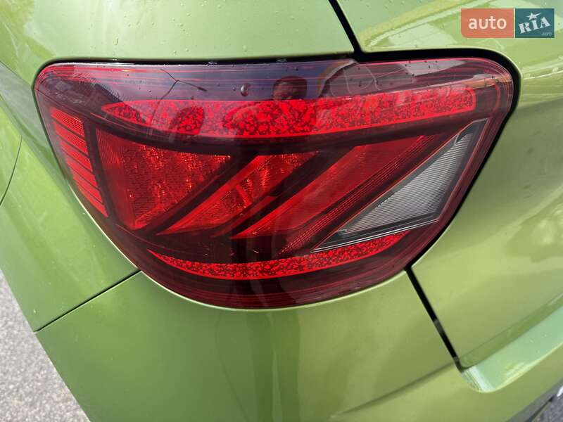 Внедорожник / Кроссовер Hyundai Venue 2022 в Ровно