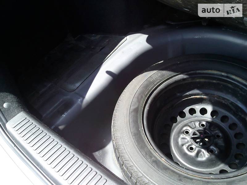 Седан Hyundai XG 2003 в Чернівцях