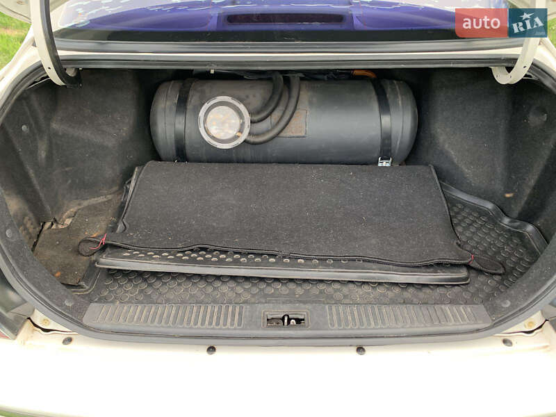 Седан Hyundai XG 2004 в Александрие фото 7 Седан Hyundai XG 2004 в Александрие