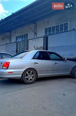 Седан Hyundai XG 2000 в Чугуєві