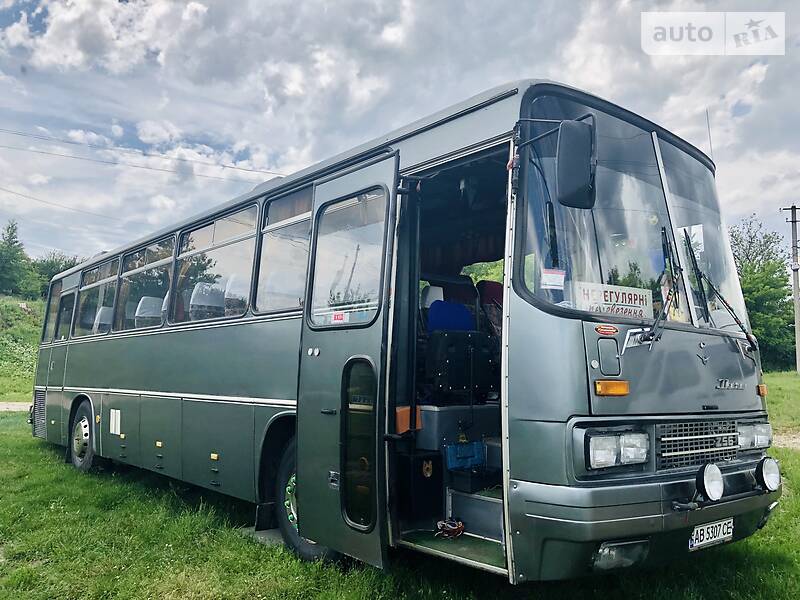 Туристичний / Міжміський автобус Ikarus 256 1989 в Могилів-Подільському