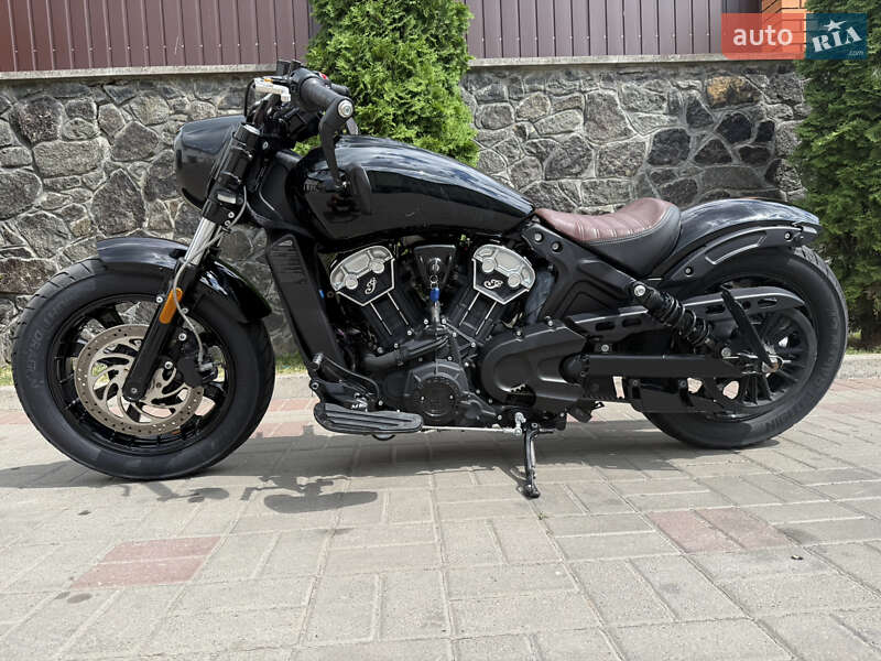 Indian Scout  Bobber  2020