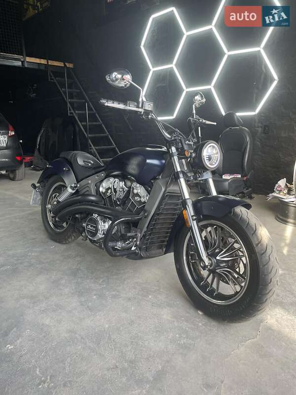 Боббер Indian Scout 2017 в Львове