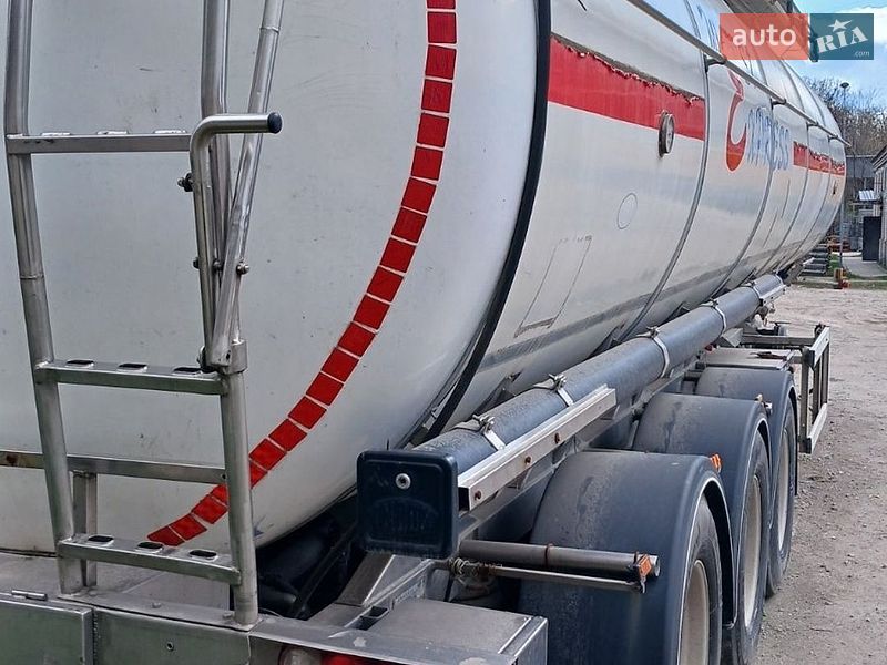 Цистерна полуприцеп Indox SC-3 2002 в Днепре