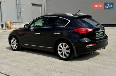 Внедорожник / Кроссовер Infiniti EX 25 2011 в 