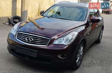 Внедорожник / Кроссовер Infiniti EX 25 2011 в 