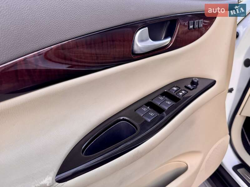 Позашляховик / Кросовер Infiniti EX 25 2011 в Одесі