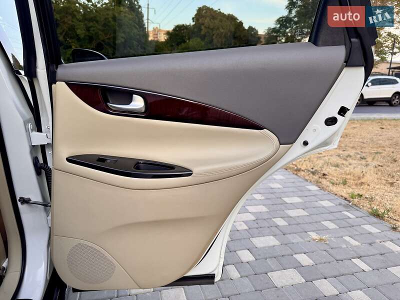 Позашляховик / Кросовер Infiniti EX 25 2011 в Одесі
