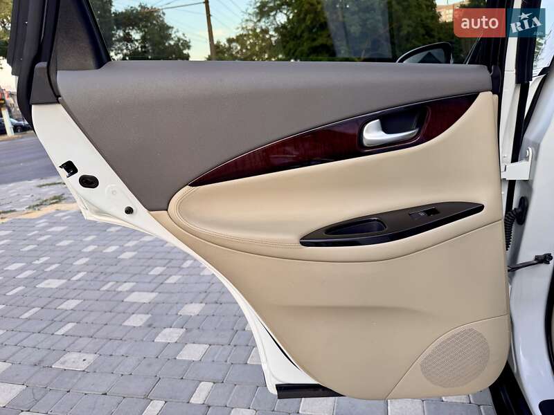 Позашляховик / Кросовер Infiniti EX 25 2011 в Одесі