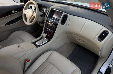 Внедорожник / Кроссовер Infiniti EX 25 2012 в 