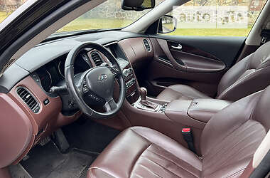 Позашляховик / Кросовер Infiniti EX 37 2010 в 