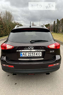 Позашляховик / Кросовер Infiniti EX 37 2010 в 