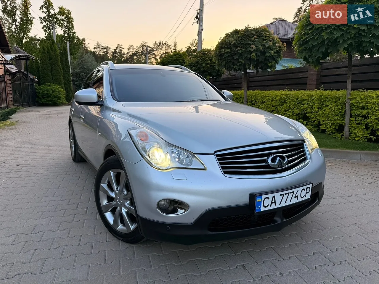 2010 Infiniti EX - мініатюра 10