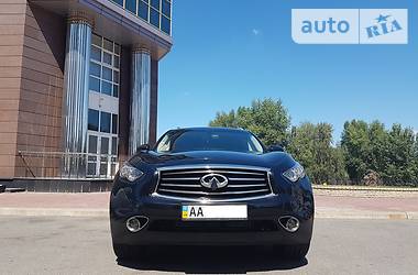 Внедорожник / Кроссовер Infiniti FX 30 2012 в Киеве