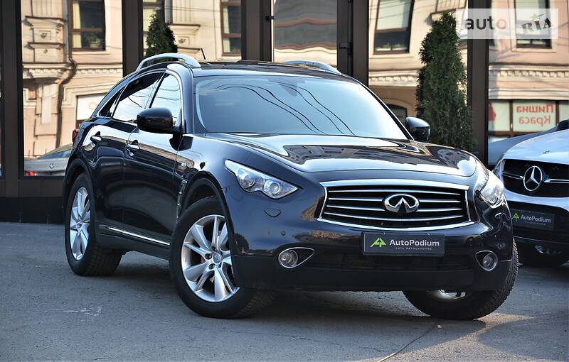 Внедорожник / Кроссовер Infiniti FX 30 2013 в Киеве