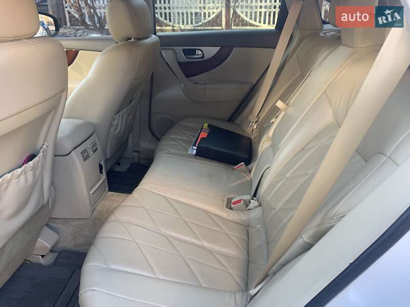 Позашляховик / Кросовер Infiniti FX 30 2012 в Чернігові