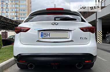 Внедорожник / Кроссовер Infiniti FX 30 2011 в 